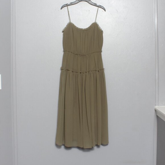 Banana Republic Dresses & Skirts - Banana republic olive ruched green midi dress